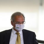 <center>GUEDES, QUE CHAMOU SERVIDORES DE ‘PARASITAS’ EM 2020, AGORA DIZ QUE NUNCA XINGOU FUNCIONÁRIOS PÚBLICOS