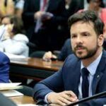 DEPUTADO VAI AO SUPREMO CONTRA O MPDF PARA MANTER A VACINAÇÃO NAS ESCOLAS