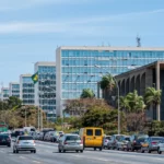 SALÁRIO DE SERVIDOR INIBE REFORMA ADMINISTRATIVA