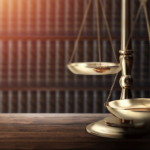 PROCESSO SELETIVO SIMPLIFICADO PARA ATENDER A DEMANDA EMERGENCIAL NA PANDEMIA NÃO CARACTERIZA PRETERIÇÃO DE CANDIDATO APROVADO EM CONCURSO PARA CARGO EFETIVO