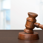 RECEBER APOSENTADORIA FRAUDULENTAMENTE É CRIME PERMANENTE E A PRESCRIÇÃO SOMENTE COMEÇA A CONTAR A PARTIR DO ÚLTIMO RECEBIMENTO